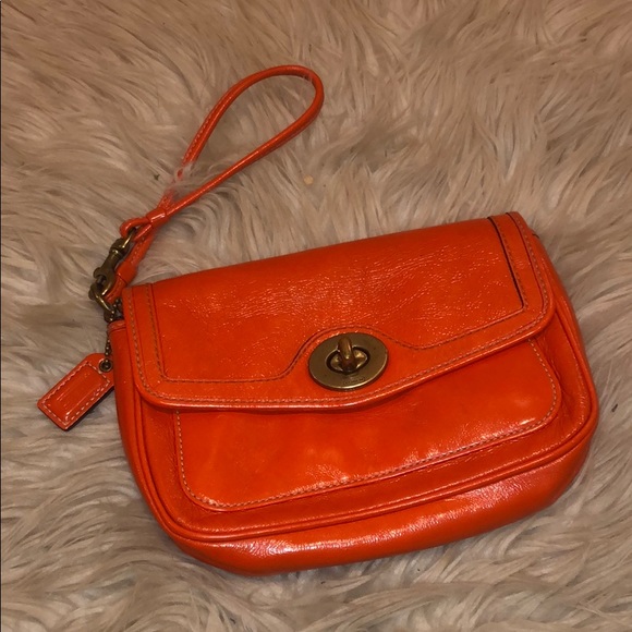Coach Handbags - Coach Wristlet